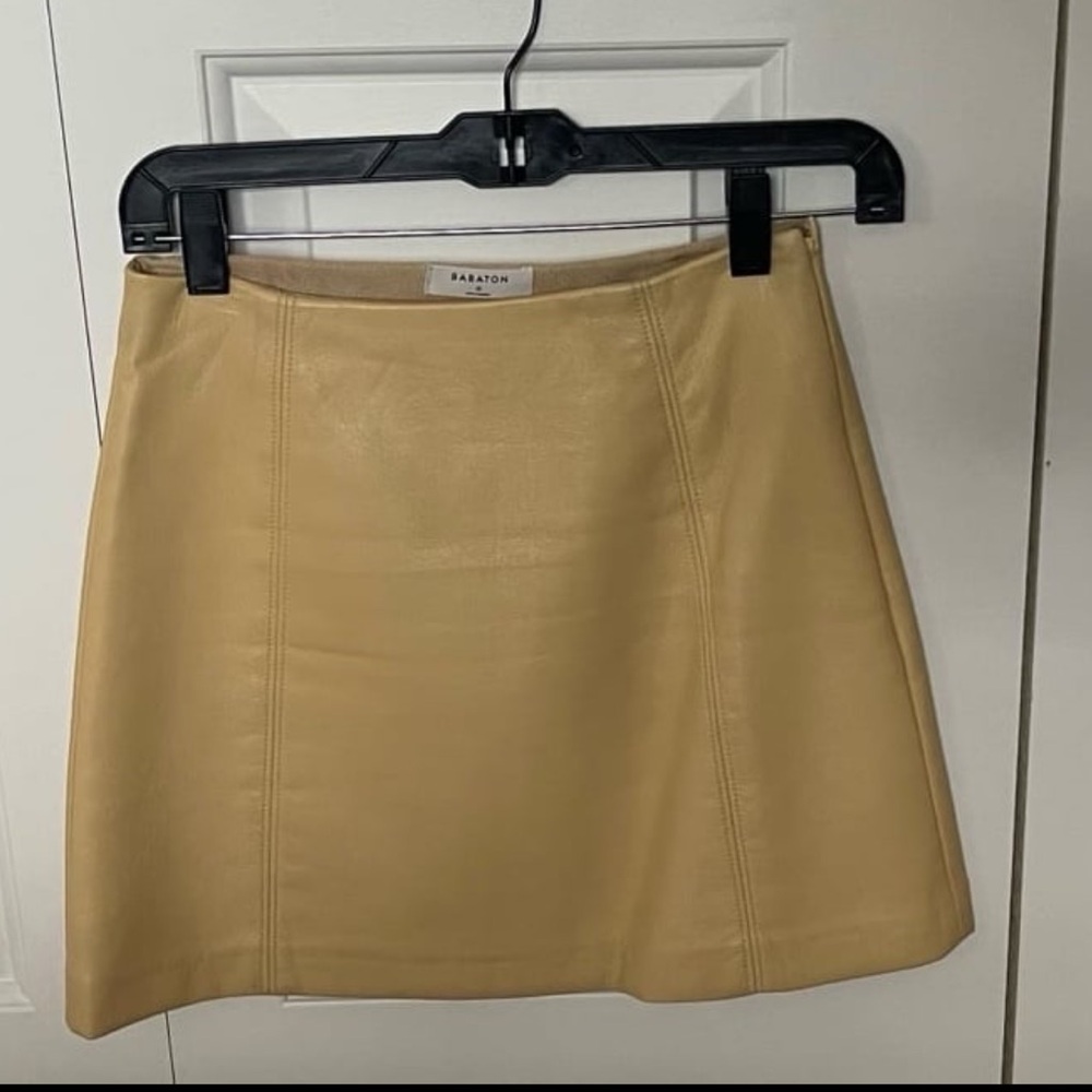 Aritzia Babaton Vegan Leather Mini Skirt